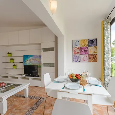 Apartment Near The Ocean And Sun Terrace