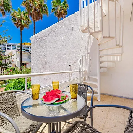 Near The Ocean And Sun Terrace *