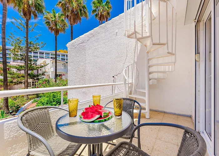 Near The Ocean And Sun Terrace *